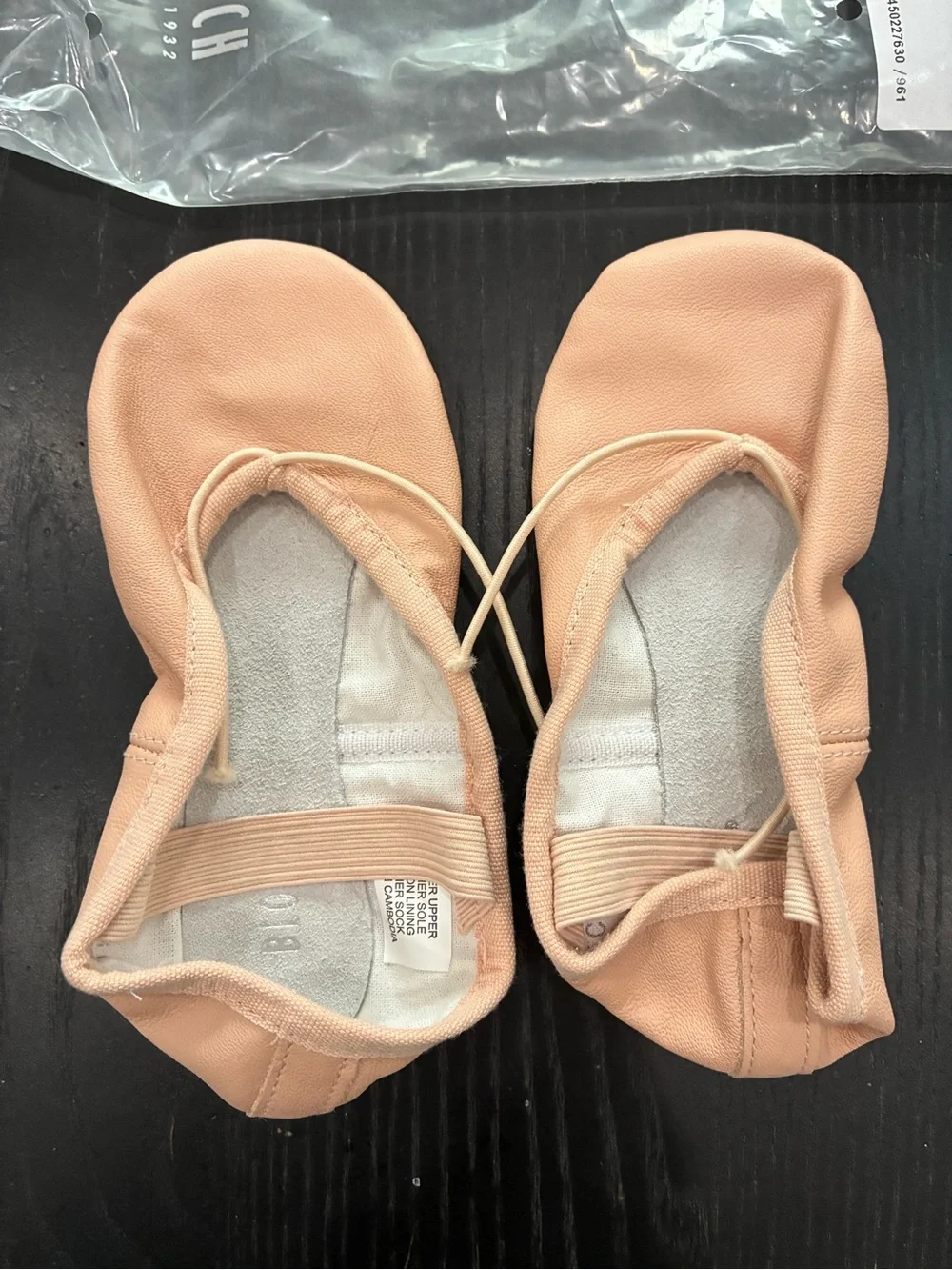 NWT Bloch Kids Ballet Slippers in Peach Pink